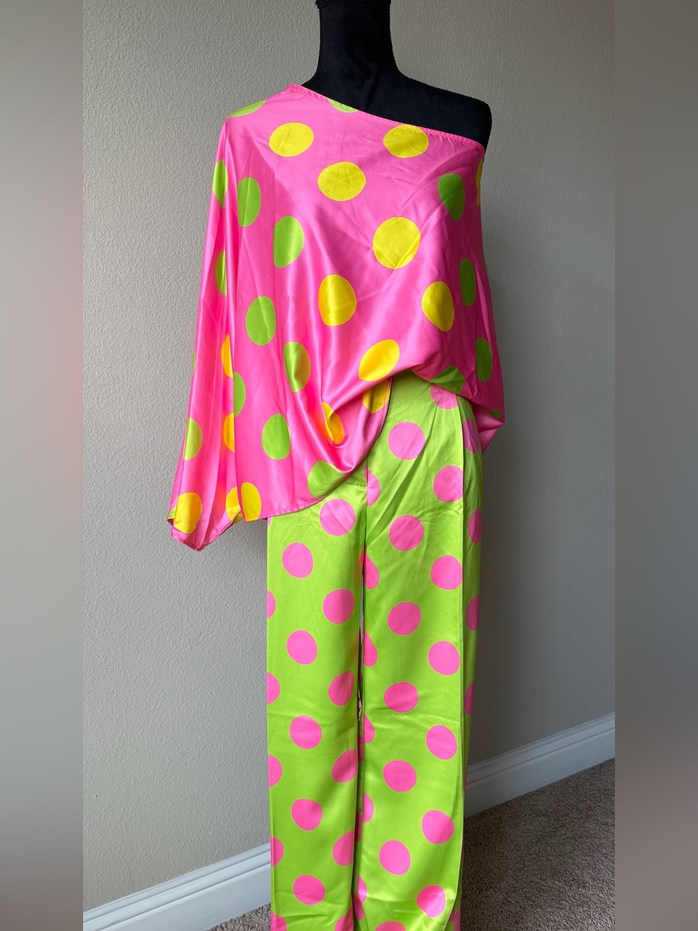 STYLEWE Two-Piece Polka Dot Set in Hot Pink & Lime